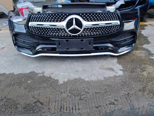 Mercedes-Benz W253 GLC260 GLC200 GLC300 Front Bumper