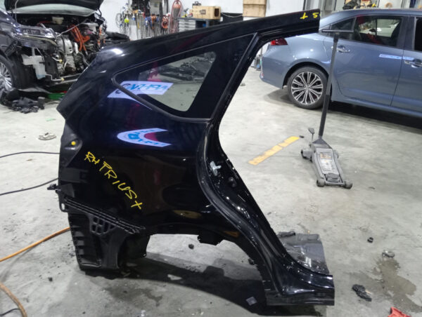 Toyota Prius+ Rear Side Fender Panel RH