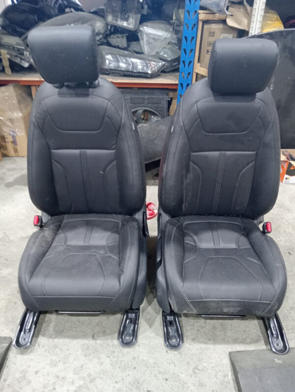 Honda Vezel Seat LH/RH 1 Pair