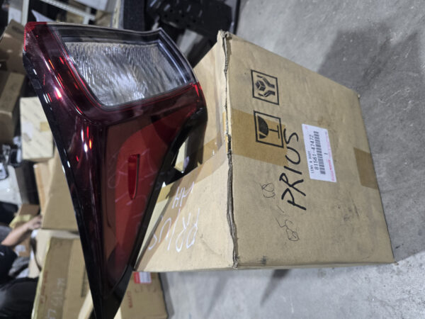 Toyota Prius Tail Light LH